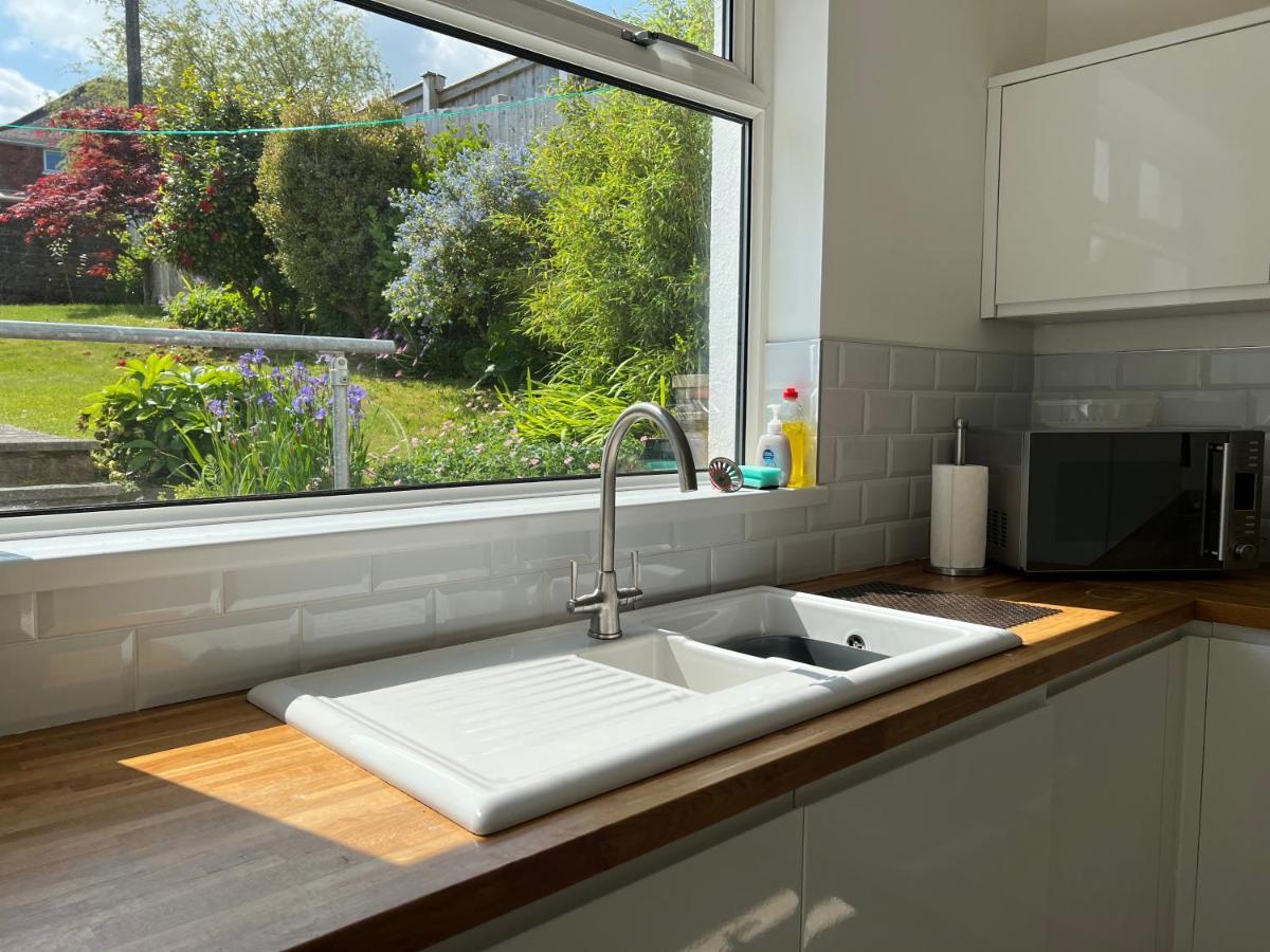 Gower Getaway - Parking & Ensuite สวอนซี ภายนอก รูปภาพ